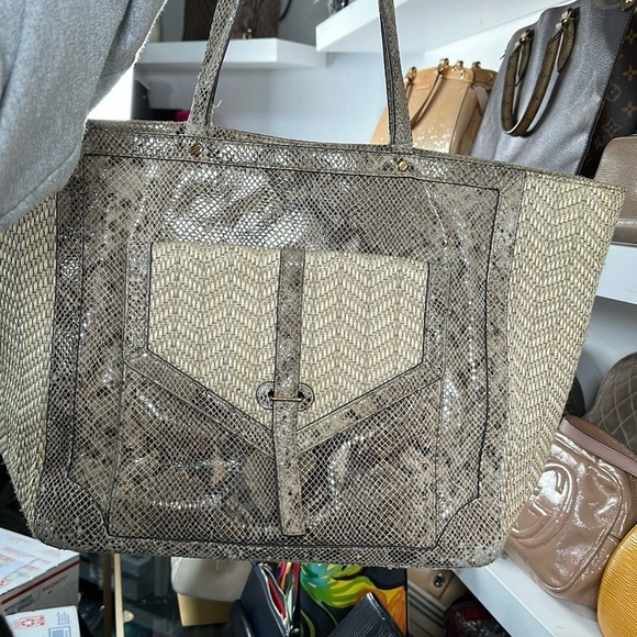 Tory Burch Handbags - Tory Burch Tote